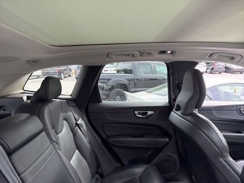 Used 2021 Volvo XC60 T5 Inscription w/ Protection Package Premier image 15