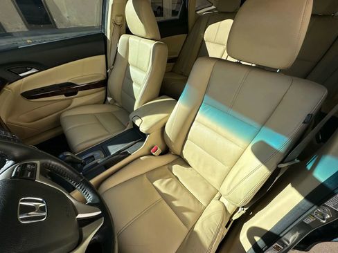 Used 2010 Honda Crosstour EX-L image 12