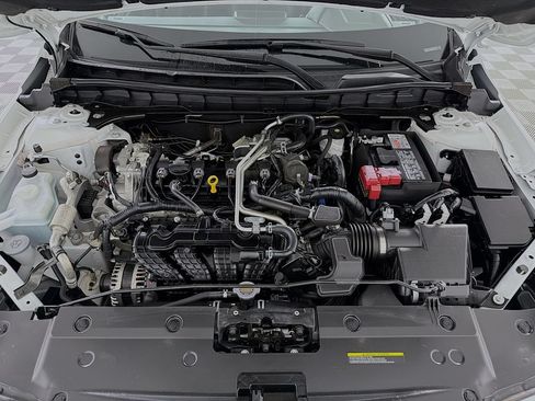 Used 2025 Nissan Altima 2.5 SR FWD image 29