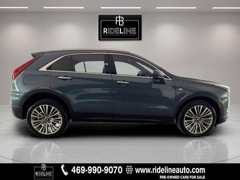 Used 2024 Cadillac XT4 Premium Luxury w/ Cold Weather Package FWD image 10