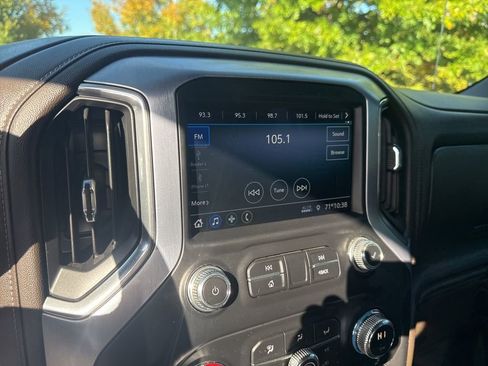 Used 2020 GMC Sierra 1500 Elevation w/ Elevation Value Package image 25