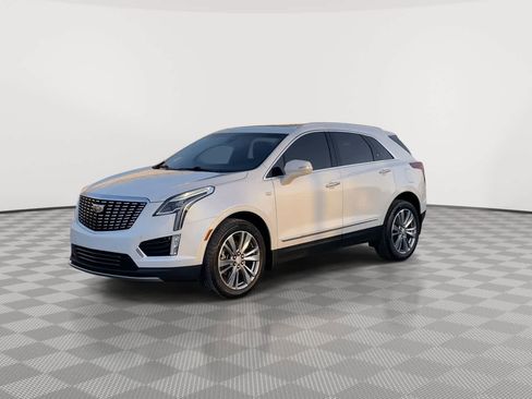 Certified 2024 Cadillac XT5 Premium Luxury w/ LPO, Floor Liner Package image 4
