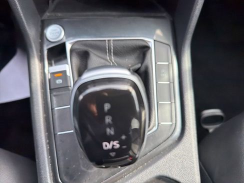Used 2024 Volkswagen Tiguan SE FWD image 27