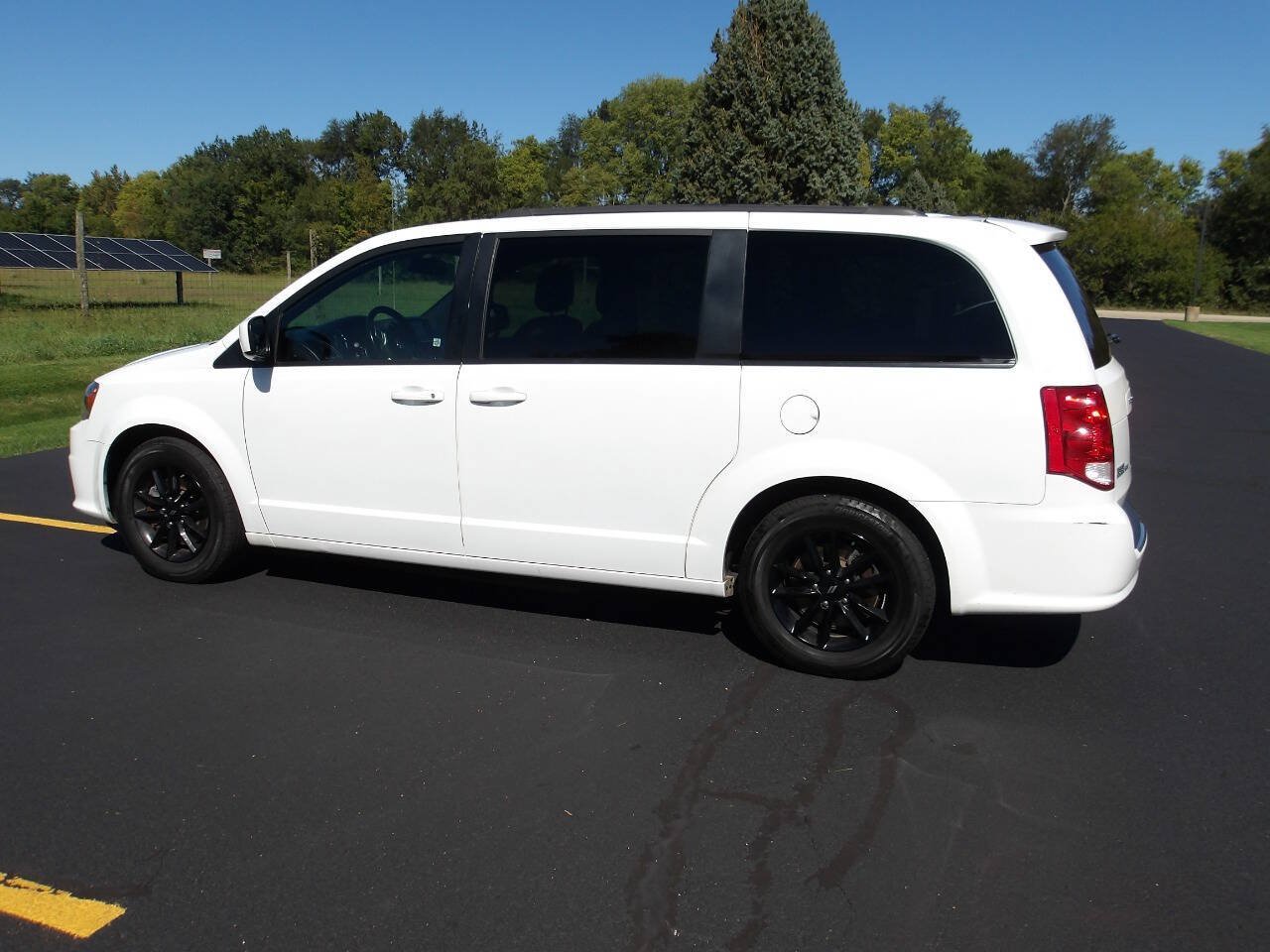 Used 2019 Dodge Grand Caravan GT FWD image 12