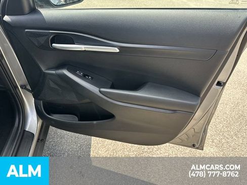 Used 2026 Kia Seltos LX FWD image 16