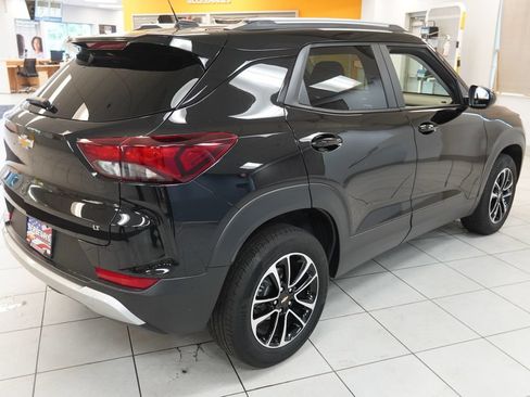 Used 2024 Chevrolet TrailBlazer LT AWD/4WD image 12