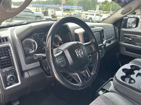 Used 2019 RAM 1500 Big Horn AWD/4WD image 19