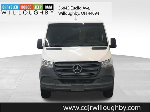 Used 2021 Mercedes-Benz Sprinter 144 Cargo image 2