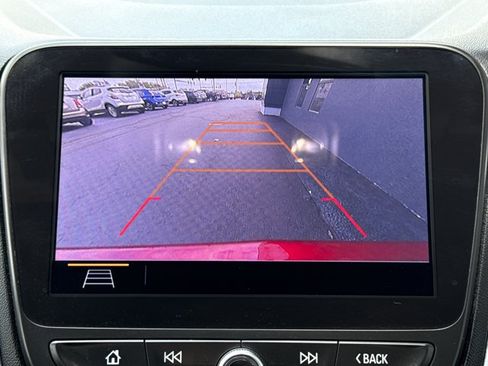 Used 2020 Chevrolet Equinox LT FWD image 9