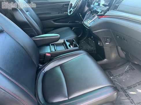 Used 2023 Honda Odyssey Sport image 30