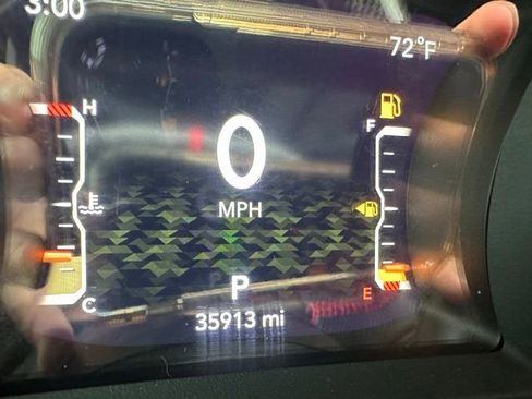 Used 2024 Jeep Wrangler Unlimited Rubicon AWD/4WD image 6