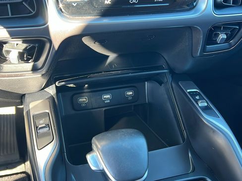 Used 2022 Kia Sorento S image 20
