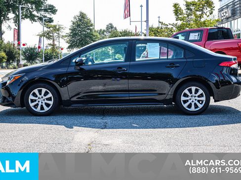 Used 2023 Toyota Corolla LE image 9