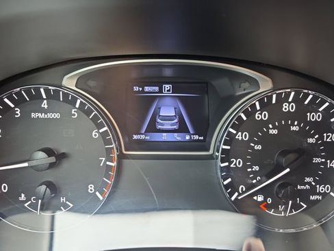 Used 2018 Nissan Pathfinder SL image 23