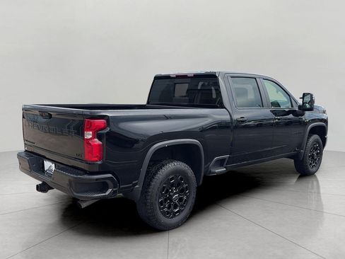 Used 2022 Chevrolet Silverado 2500 LTZ w/ LTZ Plus Package AWD/4WD image 4
