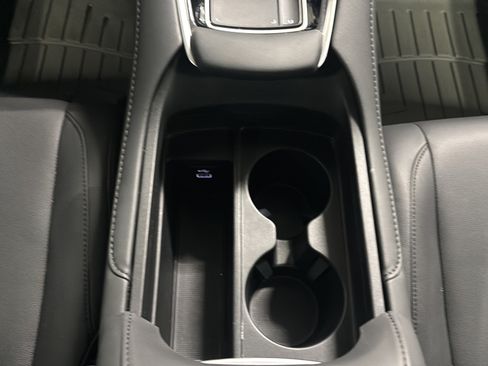 Used 2024 Acura RDX SH-AWD image 25