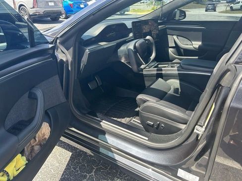 Used 2025 Tesla Model S Plaid image 12