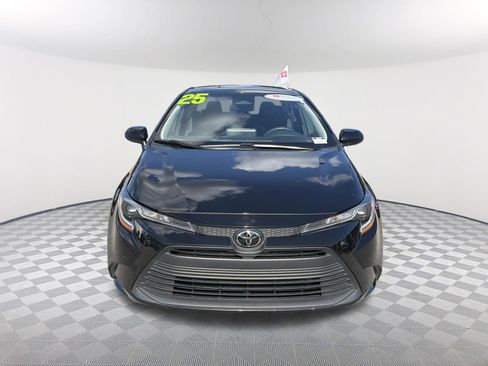 Certified 2025 Toyota Corolla LE FWD image 2