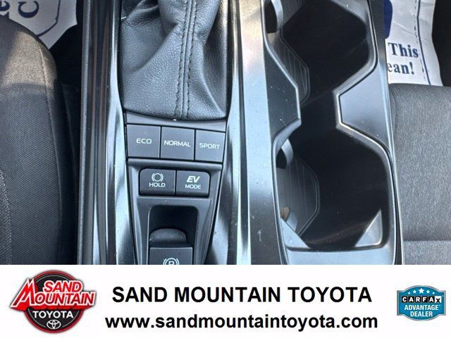 Used 2025 Toyota Camry LE FWD image 19