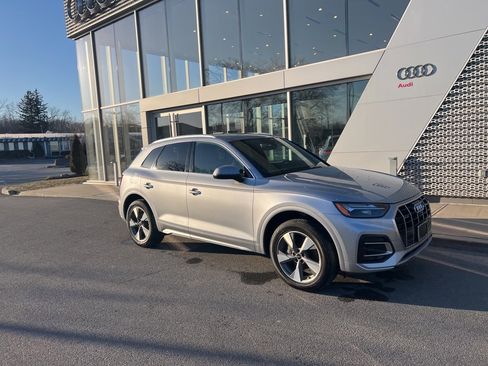 Used 2022 Audi Q5 2.0T Premium Plus w/ Premium Plus Package image 7