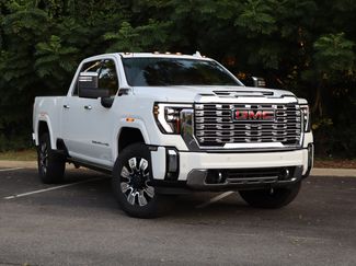 Used 2025 GMC Sierra 2500 Denali w/ Denali Reserve Package AWD/4WD video 2