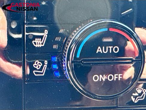 Used 2022 Nissan Armada Platinum AWD/4WD image 26