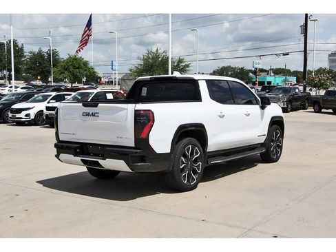 Used 2025 GMC Sierra EV Denali AWD/4WD image 7