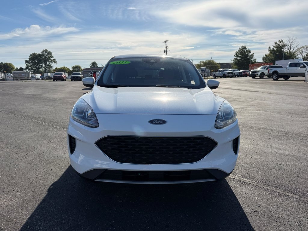 Used 2021 Ford Escape SE FWD image 2