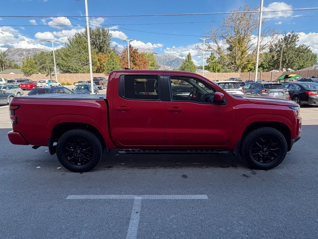 Used 2022 Nissan Frontier SV AWD/4WD image 6