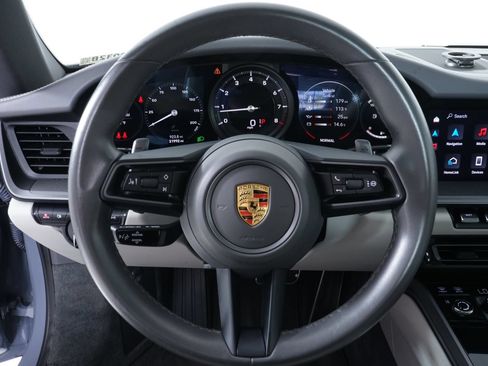 Used 2024 Porsche 911 Carrera RWD image 19