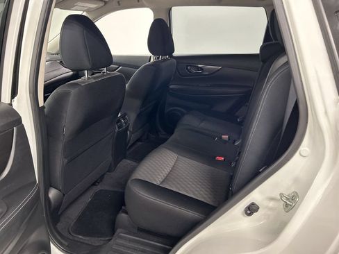 Used 2020 Nissan Rogue SV AWD/4WD image 19