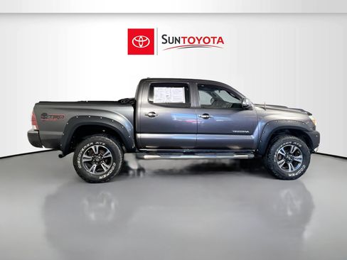 Used 2015 Toyota Tacoma PreRunner w/ SR5 Package image 2