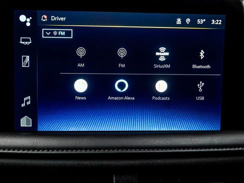 Used 2024 Chevrolet Suburban LT image 25