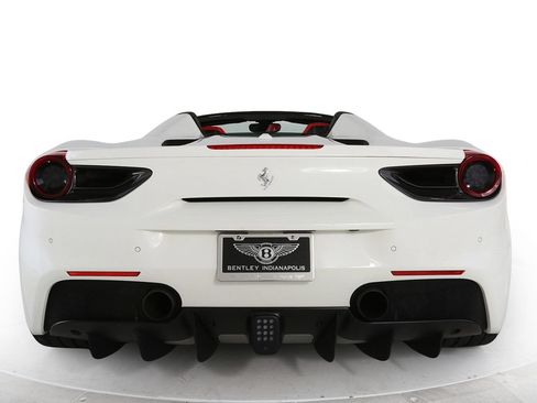 Used 2017 Ferrari 488 Spider RWD image 21