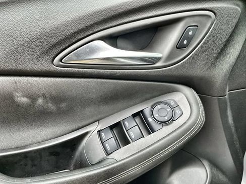 Used 2024 Buick Encore GX Sport Touring AWD/4WD image 16