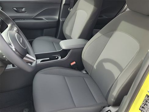 New 2026 Hyundai Kona SE image 13