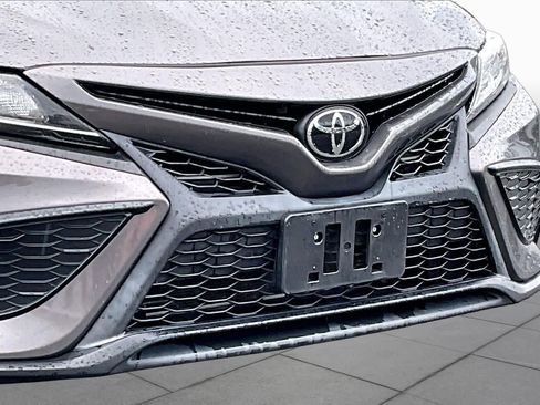 Used 2022 Toyota Camry SE FWD image 26