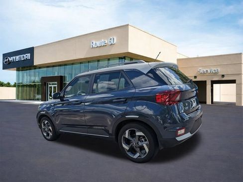 Certified 2023 Hyundai Venue Limited w/ Cargo Package FWD image 6