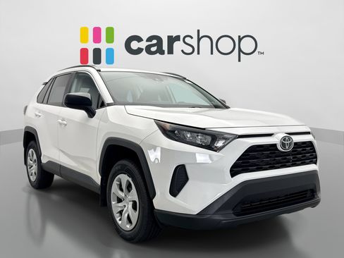 Used 2020 Toyota RAV4 LE w/ Carpet Mat Package AWD/4WD image 7