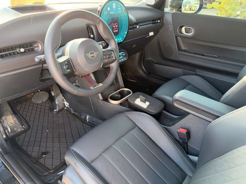 Used 2026 MINI Cooper S FWD image 9
