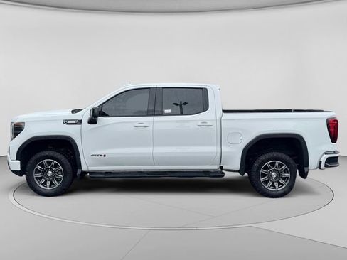 Used 2024 GMC Sierra 1500 AT4 w/ AT4 Preferred Package AWD/4WD image 2