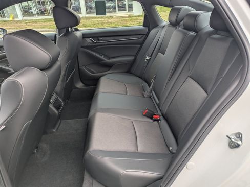 Used 2022 Honda Accord Sport image 18