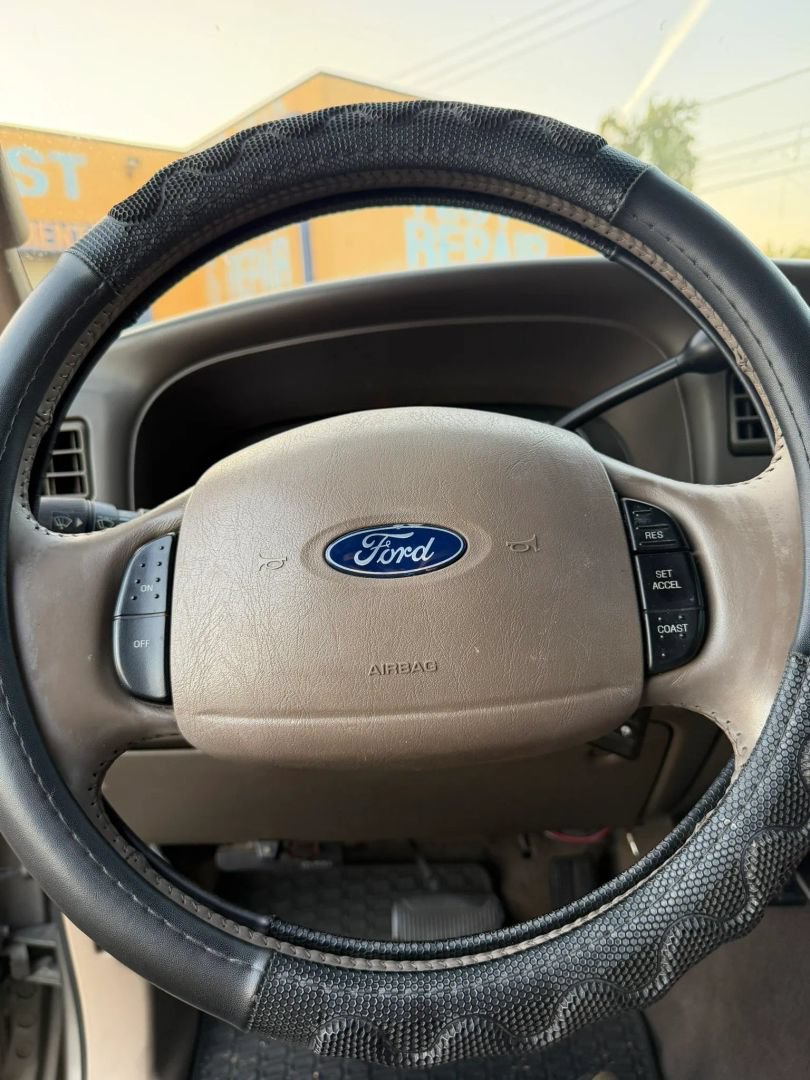 Used 2003 Ford Excursion Eddie Bauer RWD image 22