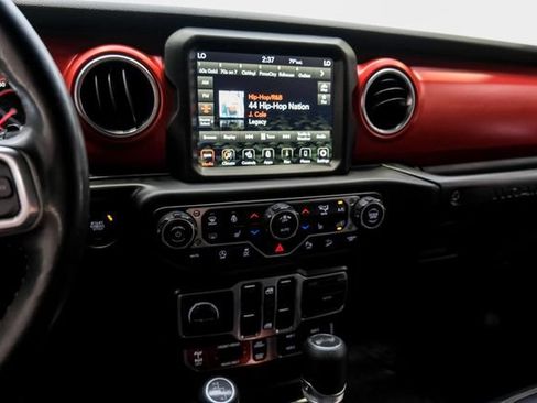Used 2021 Jeep Wrangler Unlimited Rubicon AWD/4WD image 60
