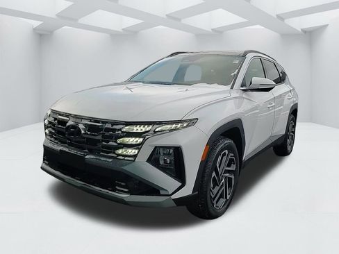 Certified 2025 Hyundai Tucson Limited image 9