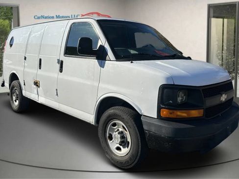 Used 2008 Chevrolet Express 2500 image 3