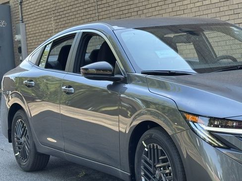 New 2026 Nissan Sentra SV w/ SV Convenience Package FWD image 4