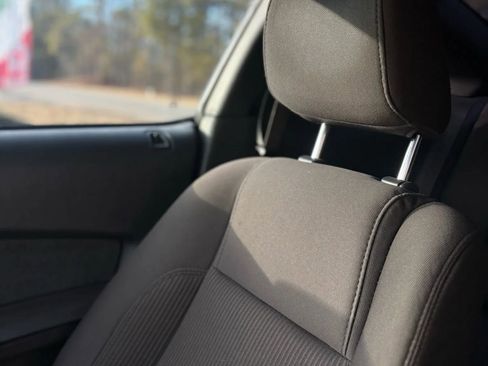 Used 2011 Ford Mustang GT Premium RWD image 16