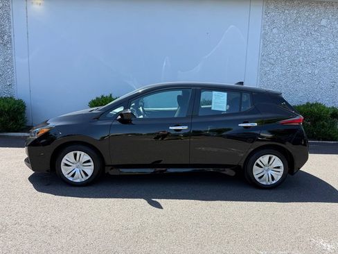 Certified 2024 Nissan Leaf S FWD image 3
