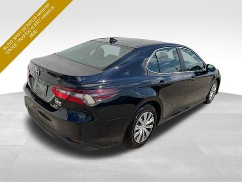 Used 2023 Toyota Camry LE FWD image 5